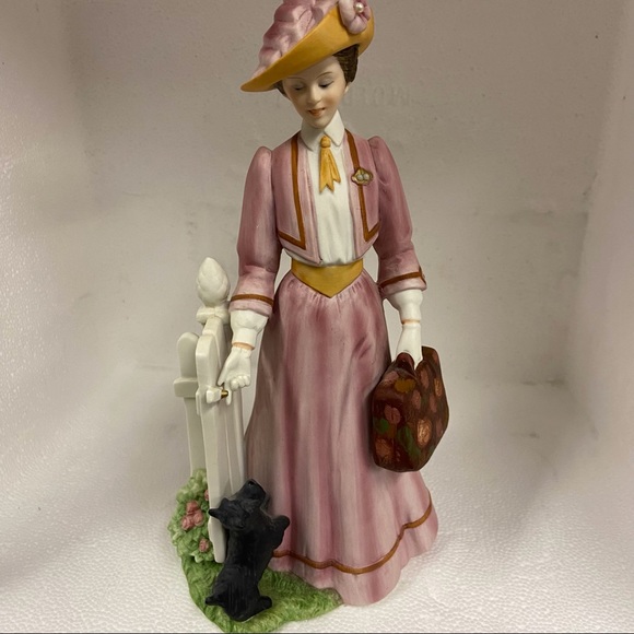 Vintage Avon decor - Picture 14 of 16